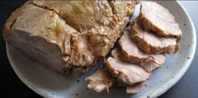 Rezept für Schweinefleisch in multivarka mit Sojasauce und Kurkuma
