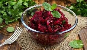 Rote-Bete-Chogi mit Hartriegel