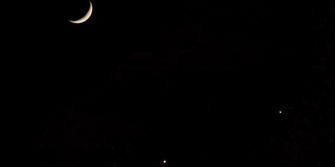 Sternenhimmel: Jupiter, der Mond und Venus