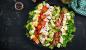 Cobb-Salat mit Puten-, Käse- und Senfdressing