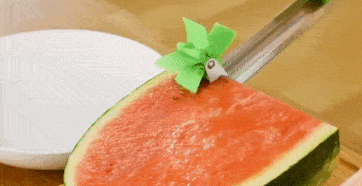 Messer zum Schneiden Wassermelone
