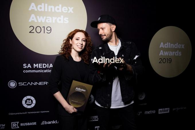 AdIndex Auszeichnungen: der Marktführer im Bereich der Internet-Kommunikation genannt