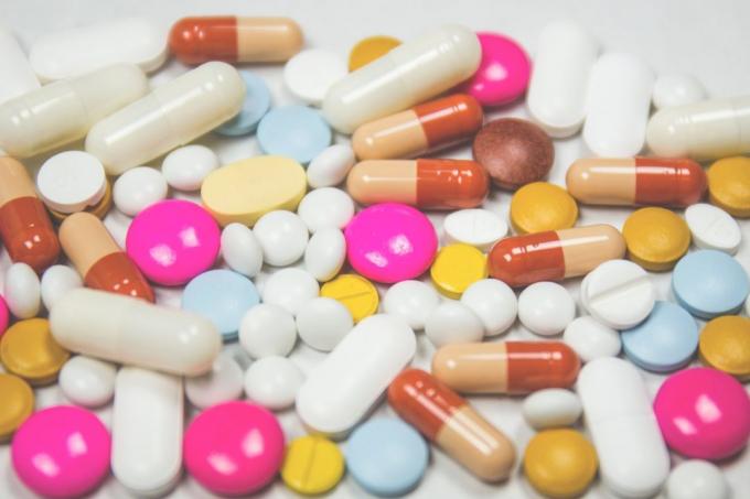 Wie ein hochwertigen Arzneimittel wählen: Liste Ruhestand Medikamente können Sie auf der Website sehen Roszdravnadzor