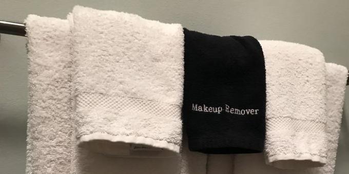 Service-Hotels: Handtücher Make-up