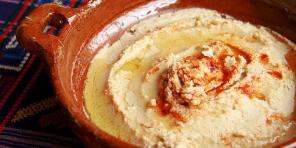 Ein einfaches Rezept für Hummus, die Ihre Gesundheit sparen