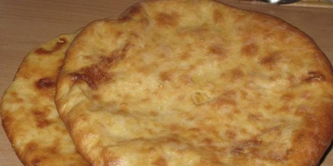 Rezepte: ossetischen Torten mit Käse, Kartoffeln und Kräutern