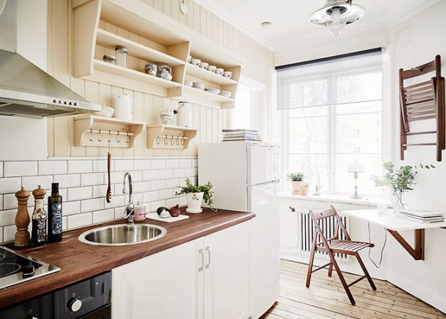 Kleine Küche Design: Tische, Fotos