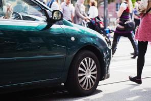 Tipps für Fahrer und Fußgänger: Wie auf der Straße, um zu überleben