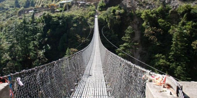 Die gruseligsten Brücken: Ghasa-Hängebrücke