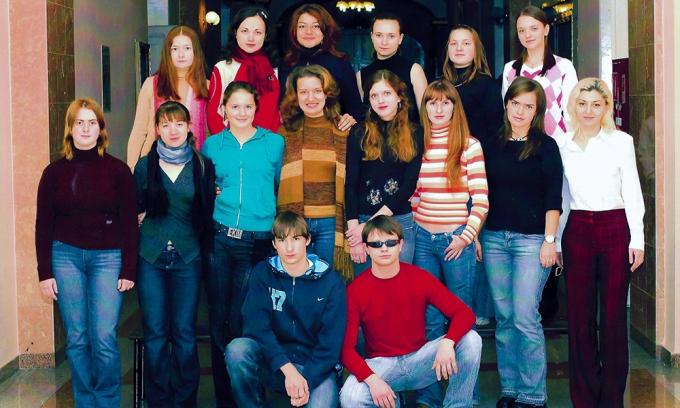 Denis Shipovich mit Mitschülern
