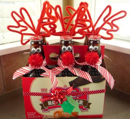 Rudolph & Co.: Wie mit den Händen ein Geschenk für das neue Jahr machen