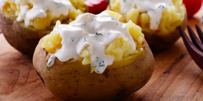 Die besten Rezepte der Gerichte: 13 Wege zu backen Kartoffeln