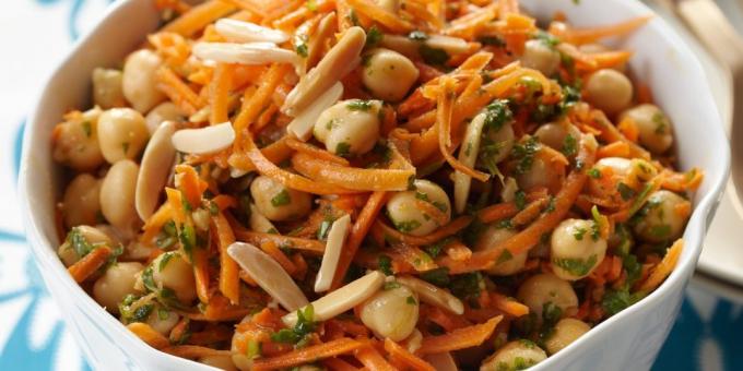 Karotten-Salat und Dressing Mandel- mit Kichererbse