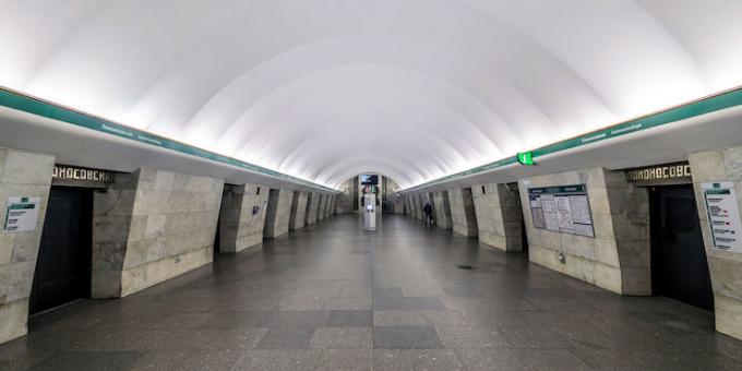 Sehenswürdigkeiten in St. Petersburg: die U-Bahn-Station "Lomonosov"