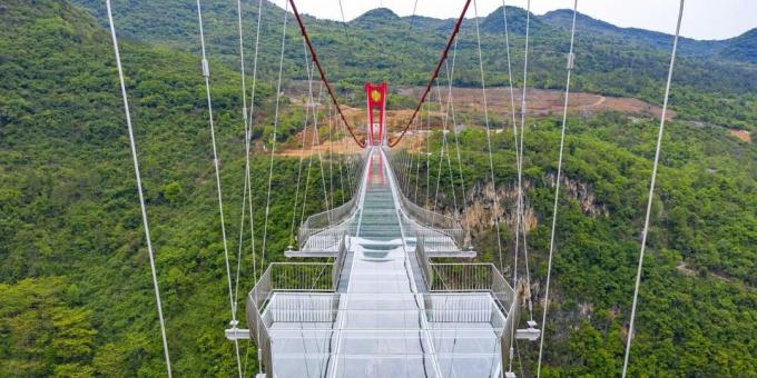 Die gruseligsten Brücken: Huangchuan Three Gorges Glass Bridge