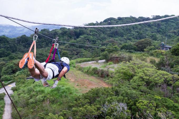 ziplayn über den Dschungel in Costa Rica: Wo für einen Urlaub gehen