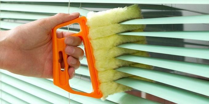 Bürste für die Reinigung von Fensterläden 