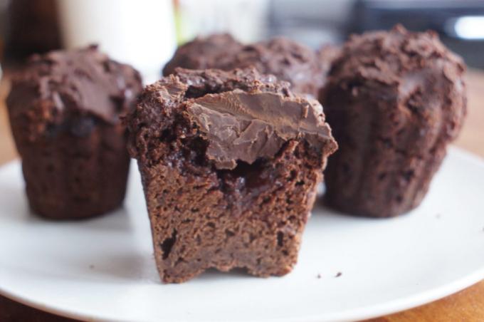 Schokoladen-Muffins mit Füllung