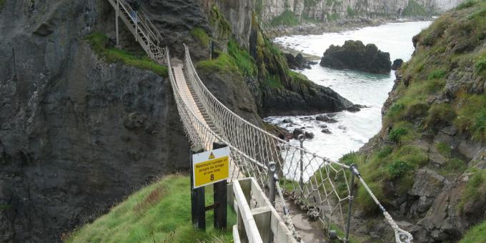 Die gruseligsten Brücken: Carrick-a-Rede-Seilbrücke