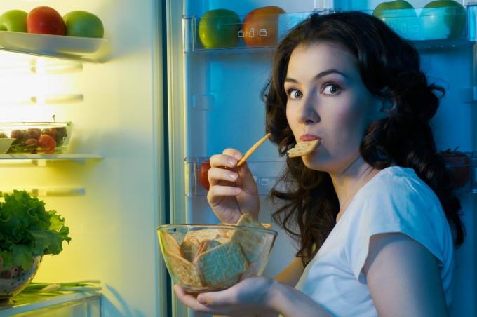 Mythos 4: einen kleinen Snack am Morgen wird Ihnen helfen, weniger zu essen während des Tages