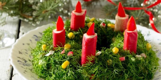 Weihnachten Salate: Salat mit Krabben-Sticks „Weihnachtskranz“