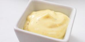 4 ist der ideale Weg, um die Sauce Aioli zu kochen