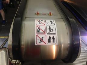 Sicherheitsvorschriften in der U-Bahn: Wie an den Stationen und in dem Zuge verhalten, um Probleme zu vermeiden