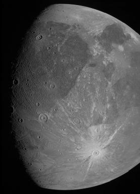 Die Juno-Sonde erhielt das erste Foto von Ganymed