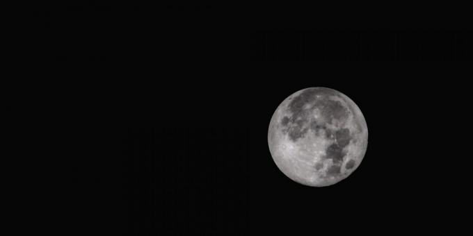 Wie in den Sternenhimmel betrachten: Sie können mit einer Studie des Mond Gelände beginnen