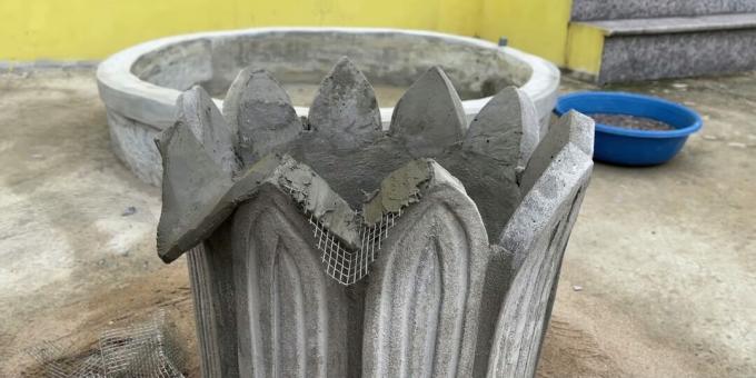 So bauen Sie einen DIY-Brunnen: Fügen Sie Dreiecke aus dem Raster hinzu