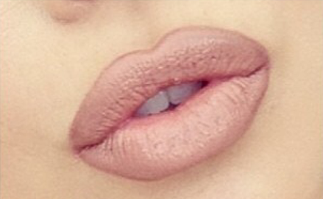 Fehler in Make-up: Lippen