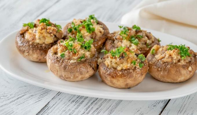 Champignons gefüllt mit Frischkäse