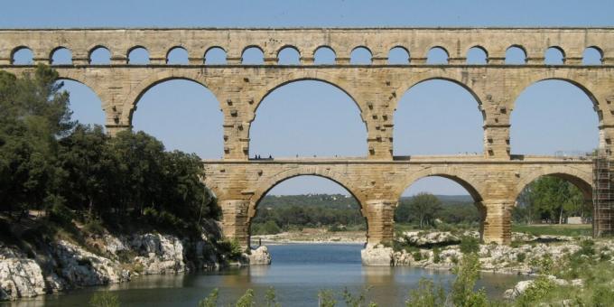 Baudenkmäler: Pont du Gard