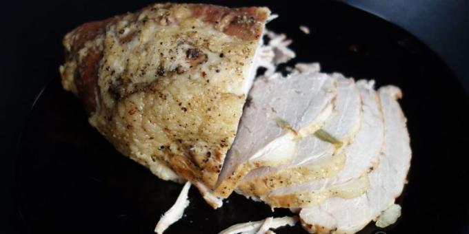 Rezept für Schweinefleisch in einem Mikrowellenofen mit Knoblauch und Rosinen