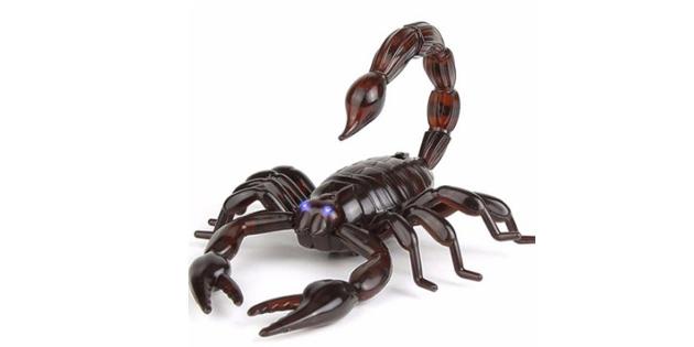 Schabernack am 1. April: Scorpion auf der Fernbedienung